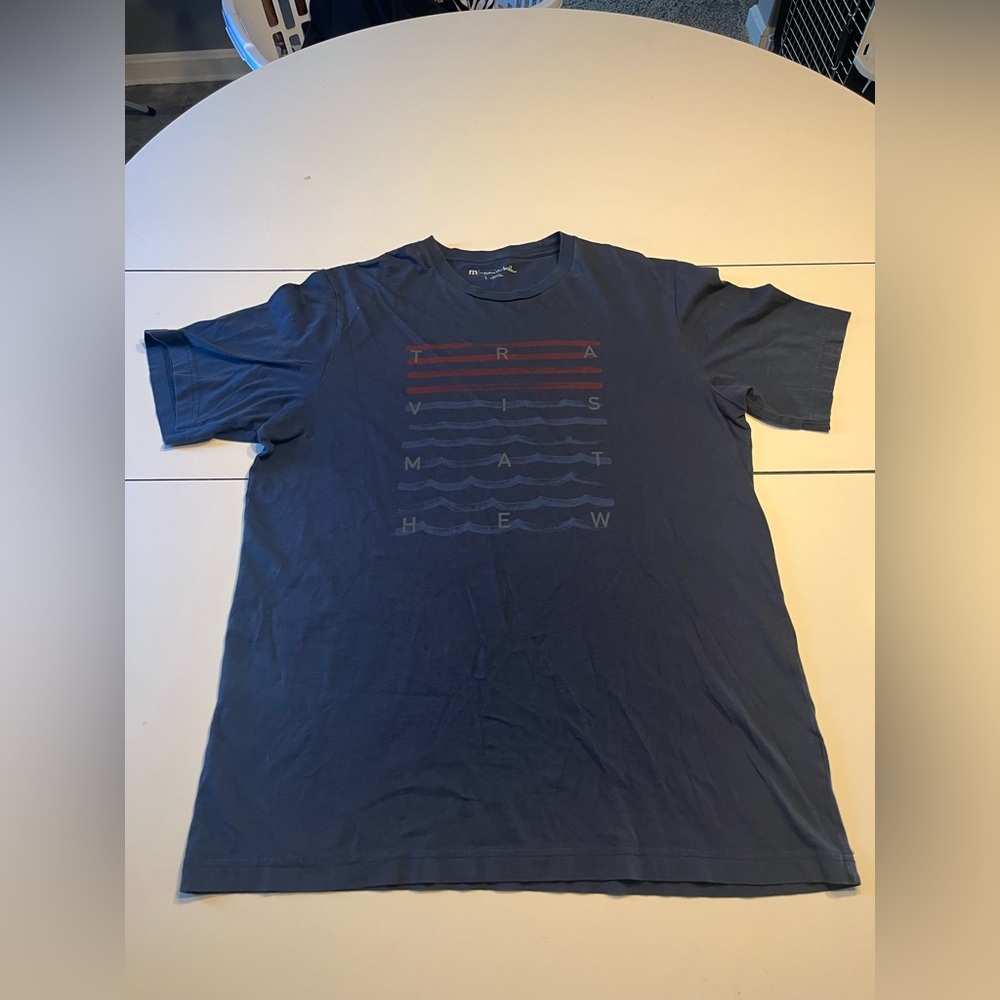 Travis Mathew large navy blue pima cotton tee shirt soft
